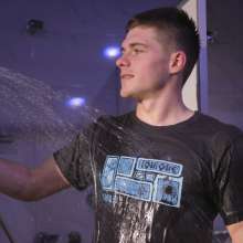 WetlookerUpdates: Wet guys on Wetlooker!