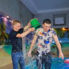 WetlookerUpdates: Wet guys on Wetlooker!