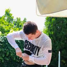 WetlookerUpdates: Wet guys on Wetlooker!