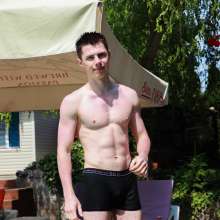 WetlookerUpdates: Wet guys on Wetlooker!
