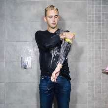 WetlookerUpdates: Wet guys on Wetlooker!