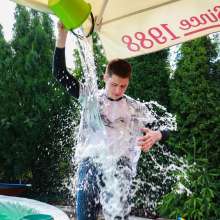 WetlookerUpdates: Wet guys on Wetlooker!