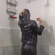 Ready2Wam Studio: Katt Gets Wet After a Job Interview