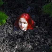QS4Ever: Luna Lee in Emerald Grass Bog