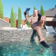 WetlookFashion: Mandi Falls in the Pool While Cleaning