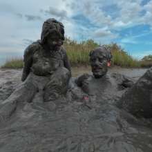 Messy Temptress: Messy Temptress Gives a Filthy Footjob in the Mud!