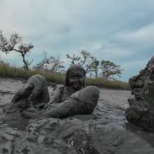 Messy Temptress: Messy Temptress Gives a Filthy Footjob in the Mud!