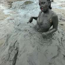 Messy Temptress: Help, I'm Stuck in the Muck!  (BTS)