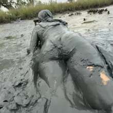 Messy Temptress: Help, I'm Stuck in the Muck!  (BTS)