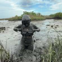 Messy Temptress: Help, I'm Stuck in the Muck!  (BTS)
