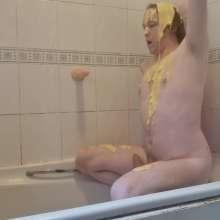 Wakka: More Dildos and Custard in the Bath
