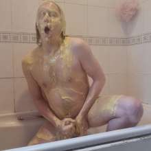 Wakka: More Dildos and Custard in the Bath
