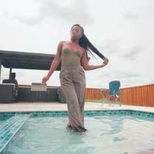 WetlookFashion: Naomi Is Smokin Wet in a Pantsuit