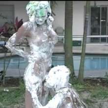 wamtec: Pied Models--Tatiana and Lauren--30 Pies