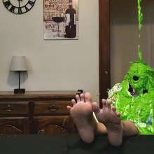 The Man and The Wife: New Download- "Quickie #22: Chrissy Feet Up, Face Pied"