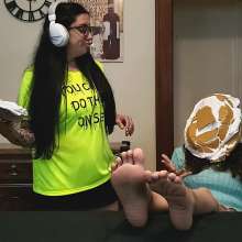 The Man and The Wife: New Download- "Quickie #22: Chrissy Feet Up, Face Pied"