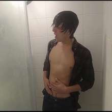 WETColours: Ross in the Shower in Shirt and Jeans including Mega Shampoo
