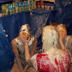 daz36: Messy session with Axa and Chloe