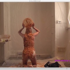 www.messy-jessie.com: Baked Bean and Spaghetti Time (full nude)