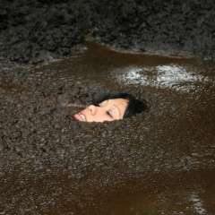 dlodoski: Filipina Angie Exploring a Peat Bog