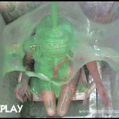 bosunbob: Jessies Gamble  Star Prize or Completely Nude in the Gunge Tank?