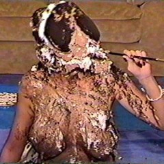 Lenny: Hooters waitress gets destroyed with McCain pies in the face (video)