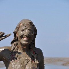 LisaMoomin: Ladies In Red, Muddy!