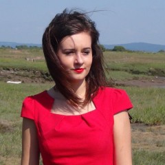 LisaMoomin: Ladies In Red, Muddy!