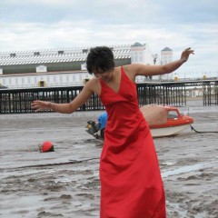 LisaMoomin: Ladies In Red, Muddy!