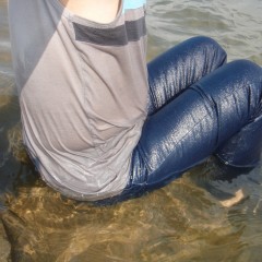 mwetm2012: Filling better in wet jeans and wet t-shirt