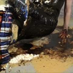 DungeonMasterOne: Clothes filling fun: Spandex and denim, custard and treacle!