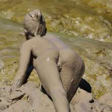 FOXY: couple play in deep mud
