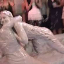 : Get Your Mess On, Ladies!