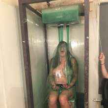 JellynCustard: Maria is back in the UK!  And we gunged her!