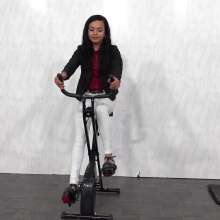 MostWam: Corrines Wet Bike Ride / Interview