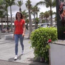 LisaMoomin: Rachel's Tight Jeans In The Hard Rock Fountain