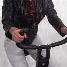 MostWam: Corrines Wet Bike Ride / Interview