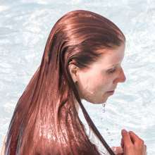 Jens German: Girlfriend wet in public outdoor pool