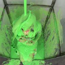 MostWam: Rhian and Amber Gunge Food Mess Games