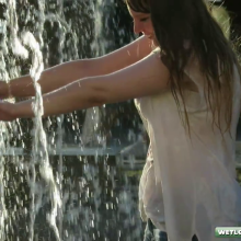 Alik: Fountain girls