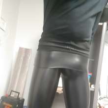 wetsrt4: New Leather skin tight pants test.
