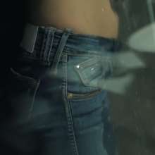 lofw: Vidcaps from a hot clip!