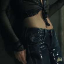 lofw: Vidcaps from a hot clip!