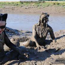 DungeonMasterOne: Catsuit Mud Cats!  Maude and Honeysuckle!
