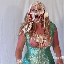 Messygirl: Messy Glamour Girls is Open for Business!