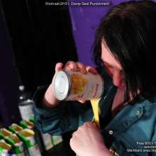 DungeonMasterOne: Evelyne the cook covers her green boilersuit in custard!