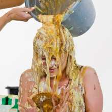 GirlsGetGunged: 