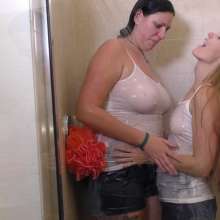 alexisrain: Passionate Shower