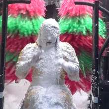 LiquidX: The Human Carwash: Maid Lucy's 