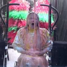 LiquidX: The Human Carwash: Maid Lucy's 